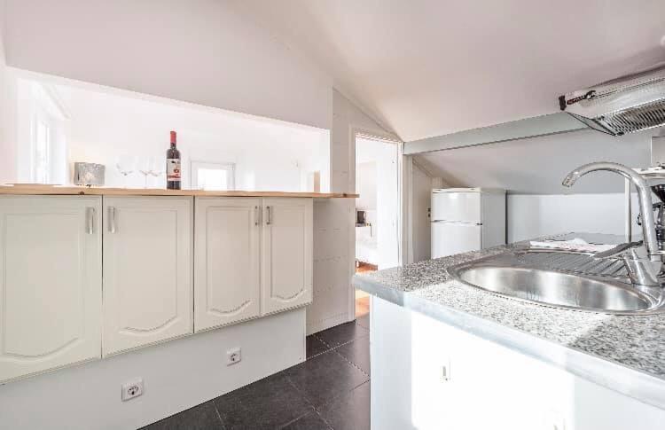 Whome The Loft In Principe Real Лиссабон Экстерьер фото